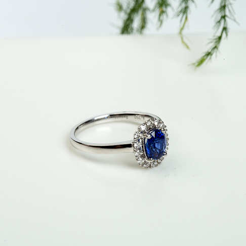 18k皇家蓝蓝宝石刻面戒指--蓝宝石-A25M417J30020